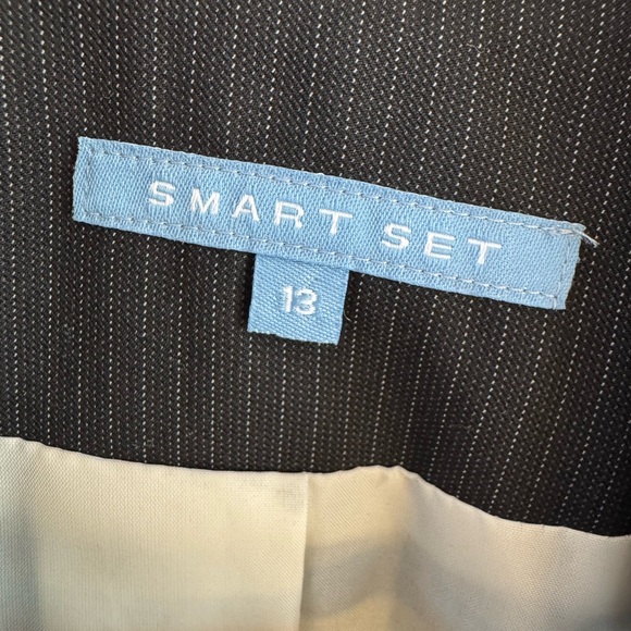 Smart Set Charcoal Pinstripe Blazer - Picture 2 of 9